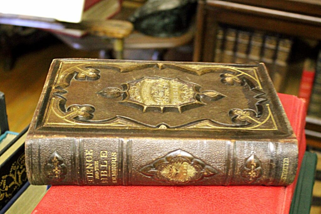 Interview with JOHN KING, owner of John K. King Used & Rare Books in Detroit - 074