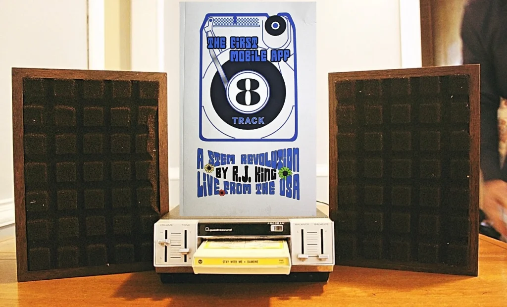 Detroit Author RJ KING Discusses His New Book '8 Track: The First