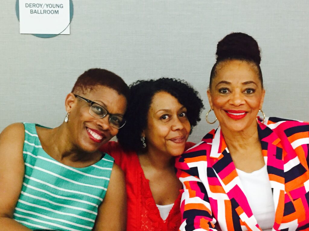 ROCHELLE RILEY Discusses Her New Book 'That They Lived' Image 21 ROCHELLE RILEY Discusses Her New Book 'That They Lived' - IMG 6267