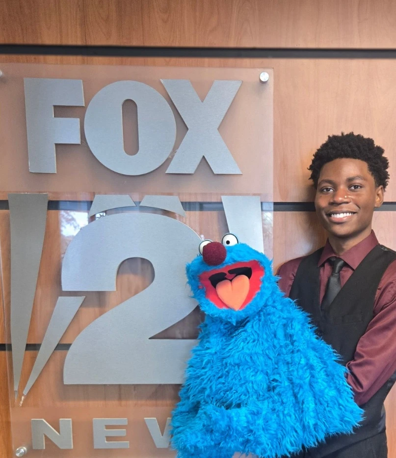 Exclusive Interview: Behind the Smile: Detroit Teen Creator Justin Ward Turns Pain Into Purpose Image 7 Exclusive Interview: Behind the Smile: Detroit Teen Creator Justin Ward Turns Pain Into Purpose - 0sjshcdbccn